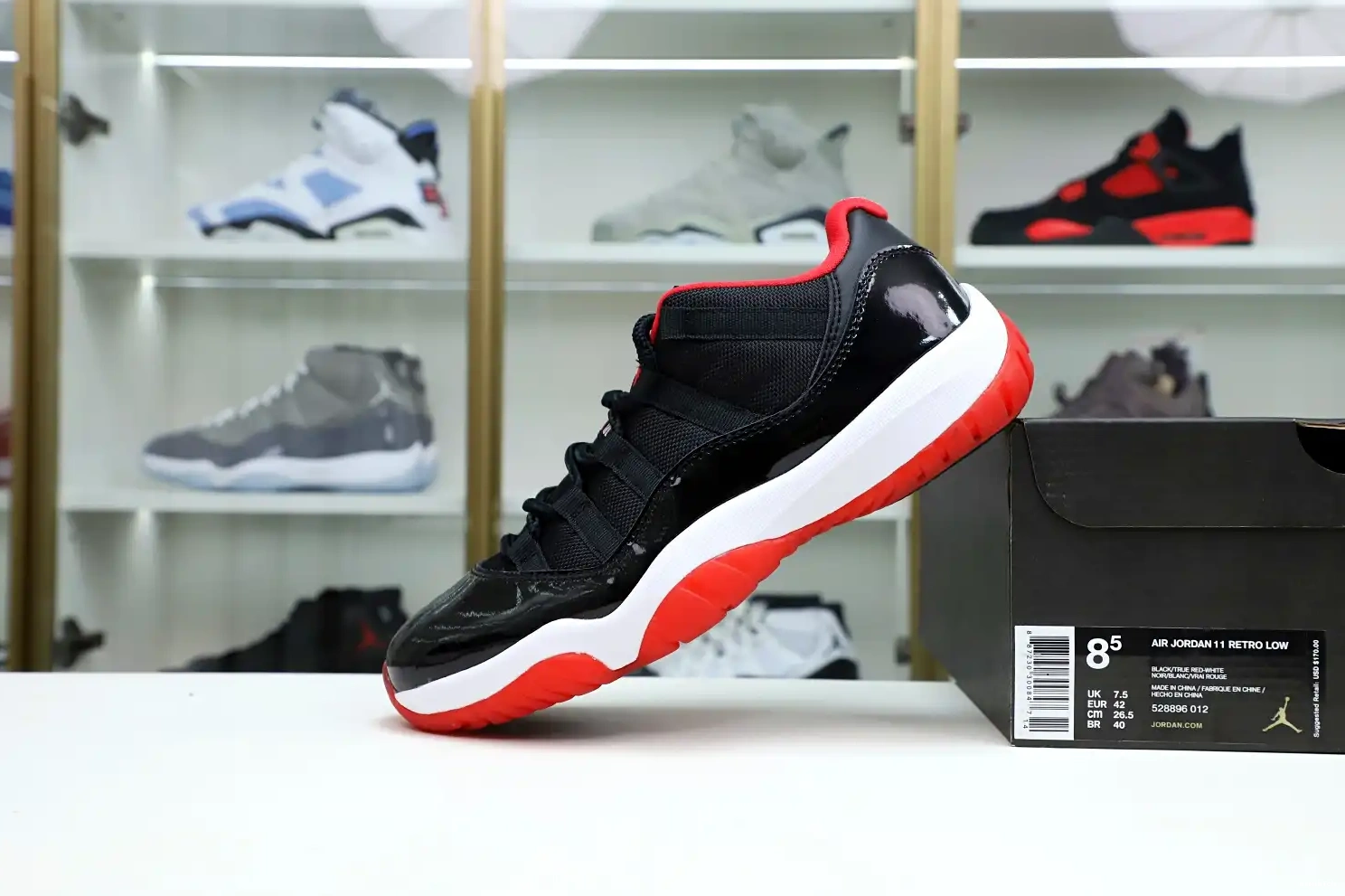 BRED RETRO 11 Kimikick JORDAN AIR LOW 0529